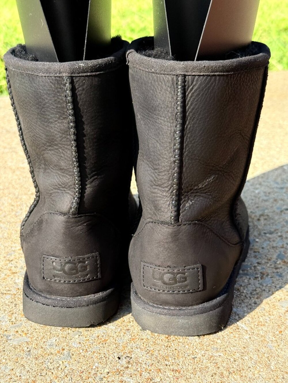 UGG Kids Classic Short II Black Waterproof Boots Size 2 Cozycore Winter 4084